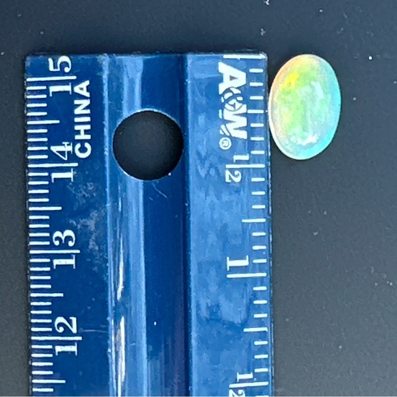 2.26 Natural Ethiopian Welo opal cabochon - Picture 7 of 17